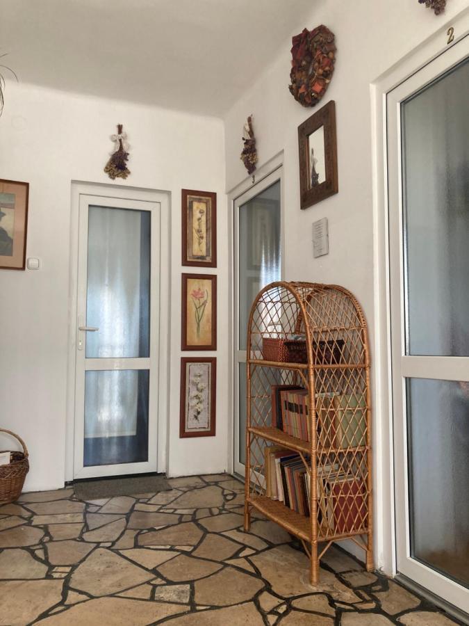Donau Apartman,Tát Esterno foto