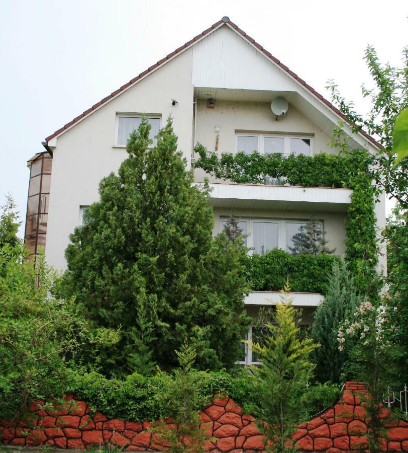 Donau Apartman,Tát Esterno foto